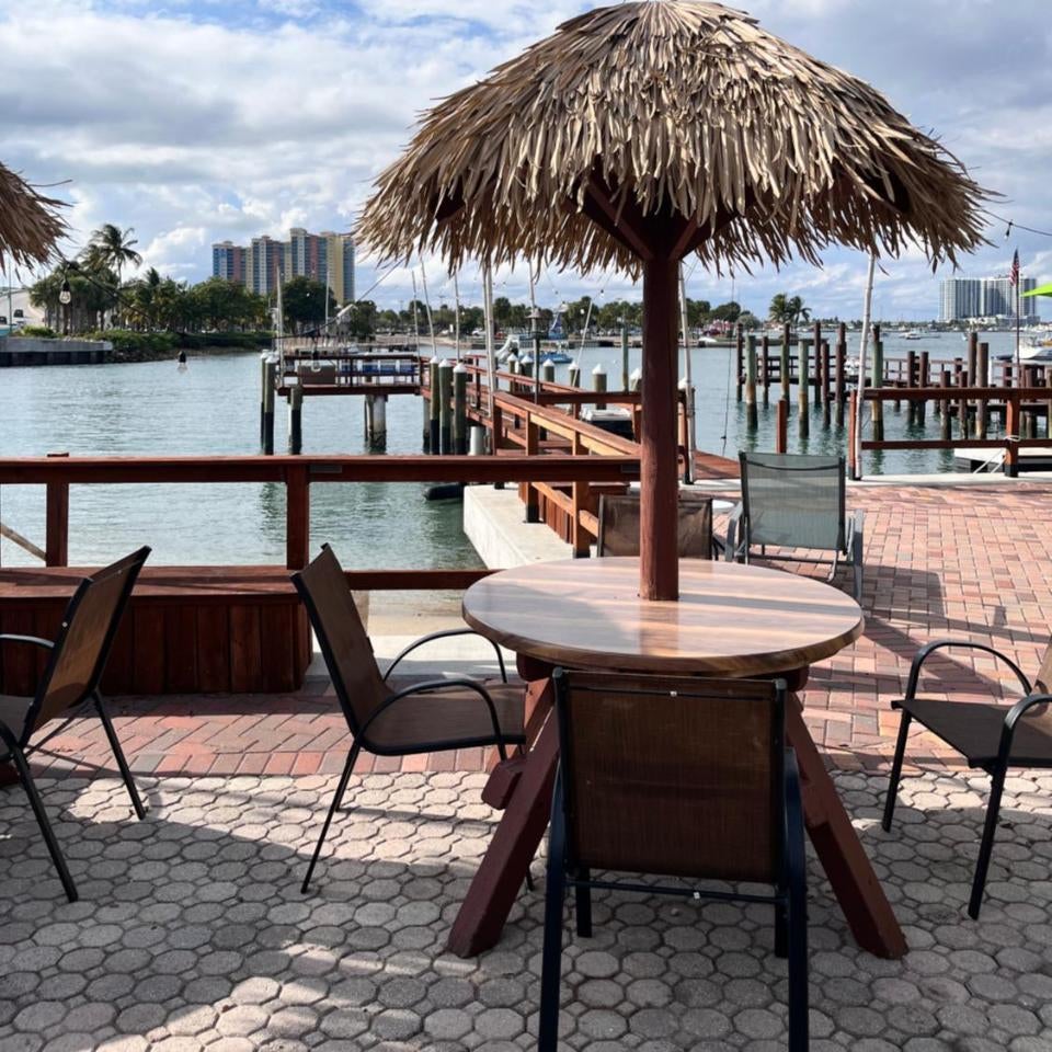 Blue Heron Bridge Hotel and Dive Club Thumbnail