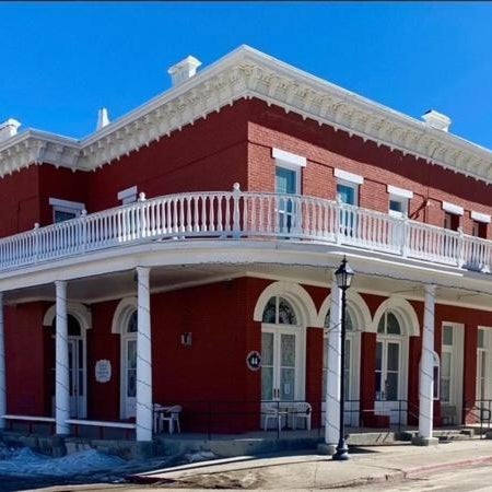Jackson House Hotel