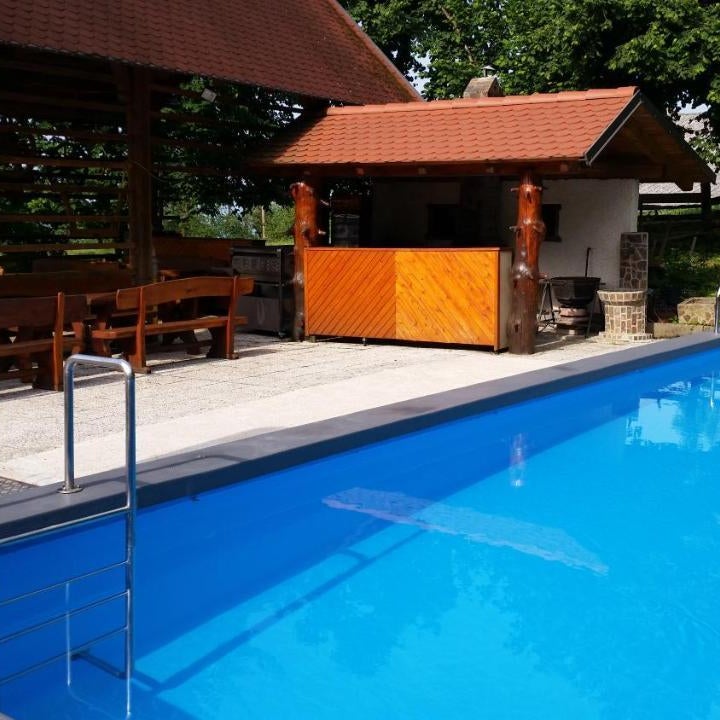 PAVLIN Bed & Breakfast