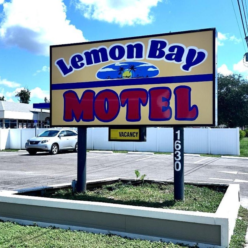 Lemon Bay Motel Thumbnail