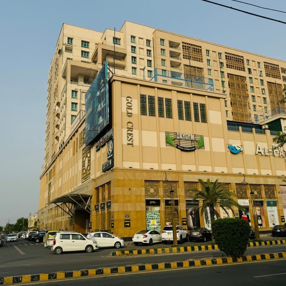 Gold Crest Hotel Premium Apartments DHA Phase 4 Lahore - Midway Residency Thumbnail
