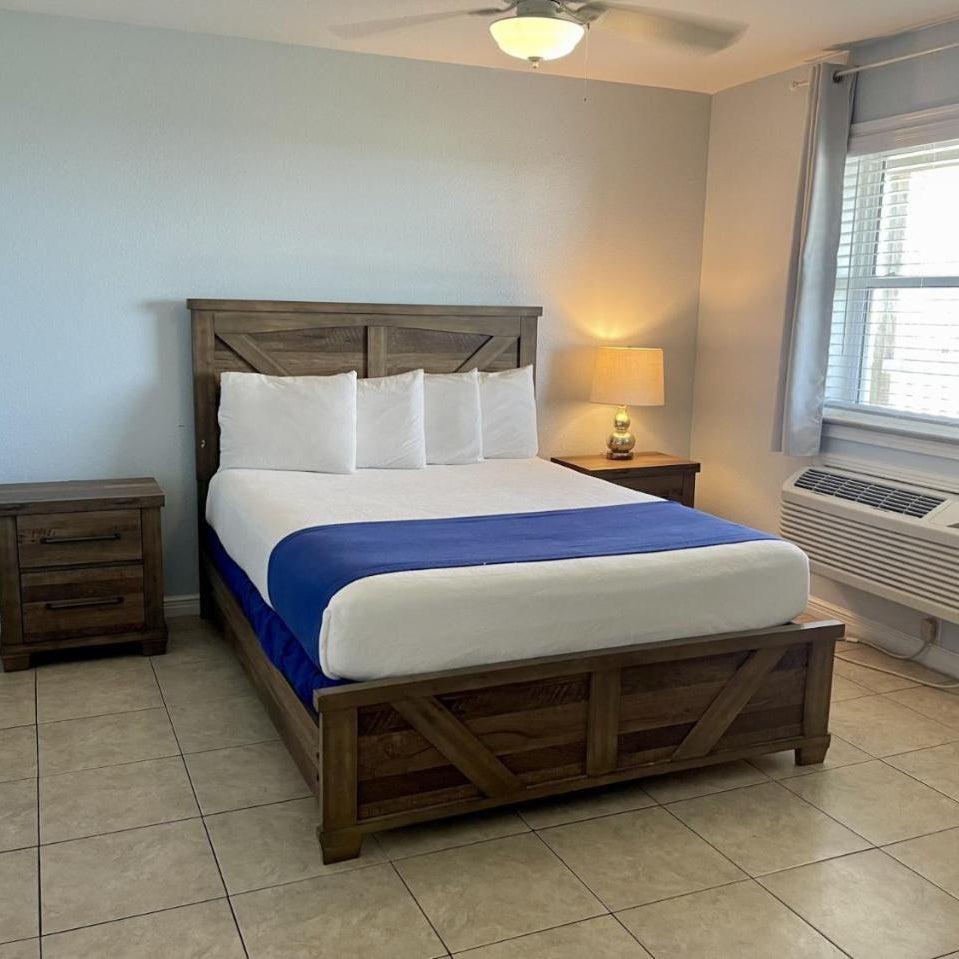 Beachgate Condo Suites and Hotel 537a condo