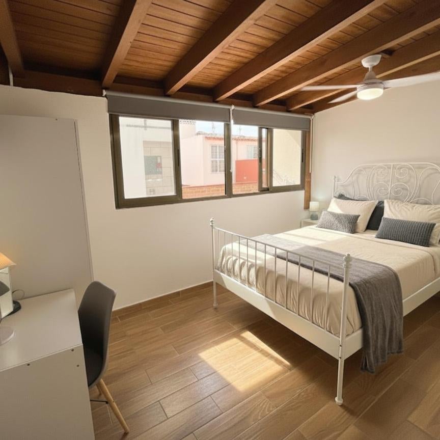 Suite con Baño privado céntrica ,Terraza ,Check Automátic