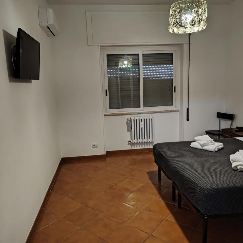 L' Abbraccio di Ostia