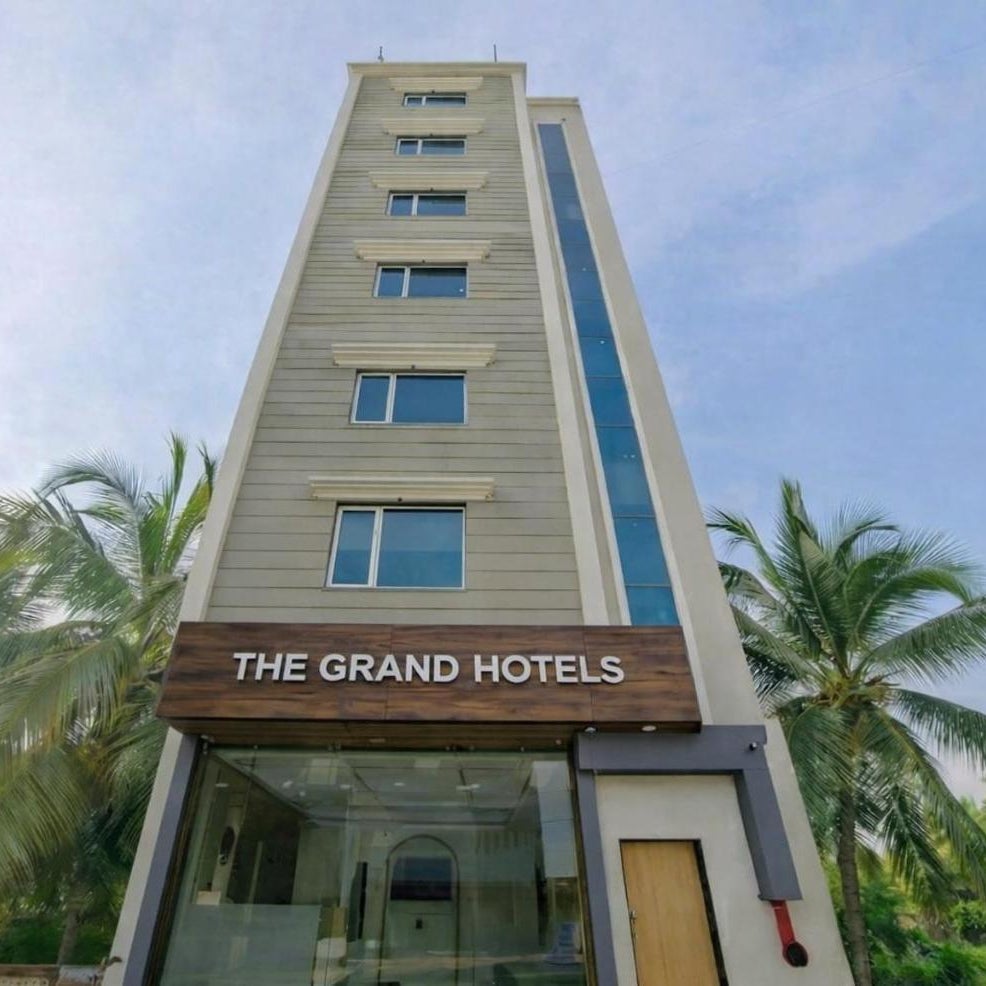 Matrushree Hotels - Near Shree Dwarkadhish Temple