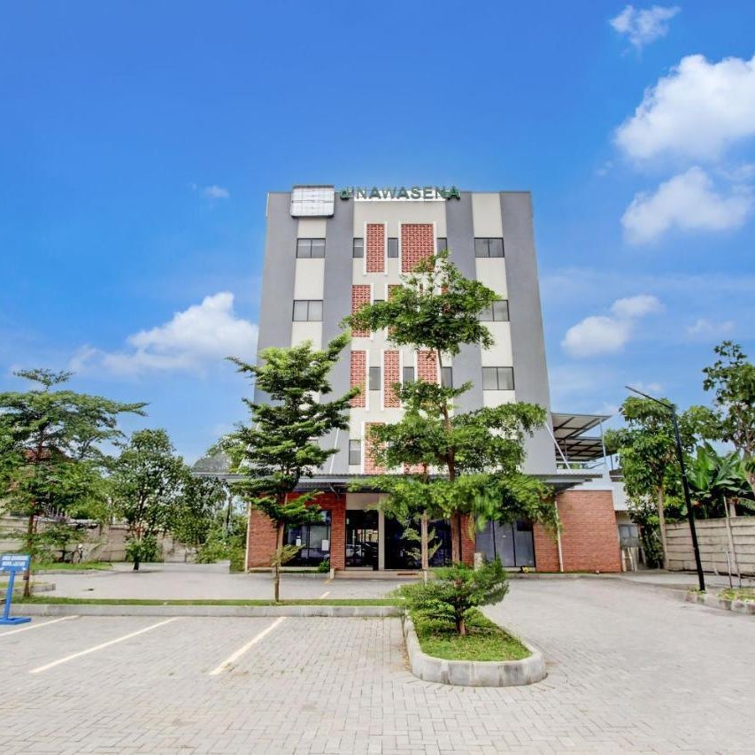 Townhouse Oak near The Park Mall Solo formerly D’Nawasena Guest House