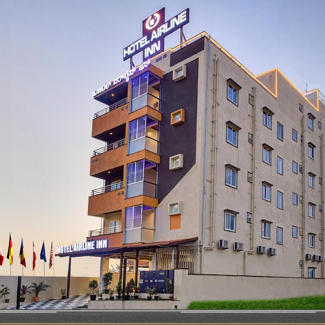 Hotel Airline Inn - Near Intl Airport