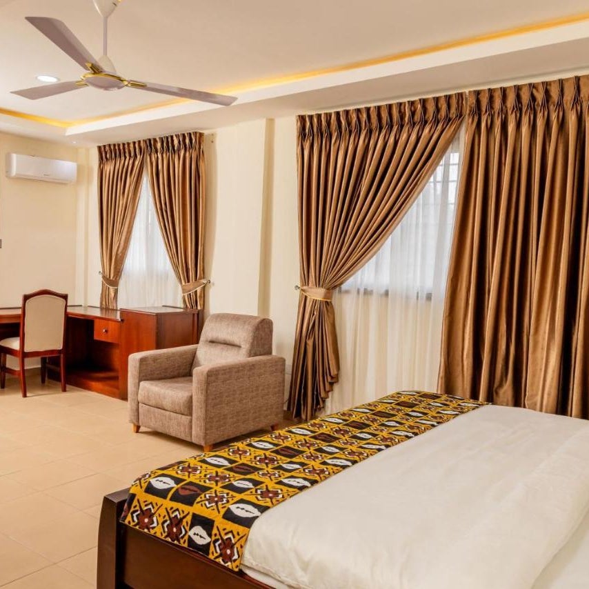 Twin City Hotel, Sekondi-Takoradi Ghana Thumbnail