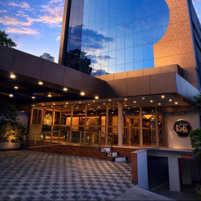 Golden Cassia Infopark Business Hotel
