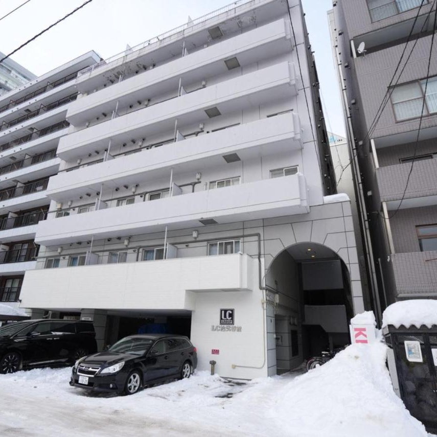 Urban Stay LC12Bankan