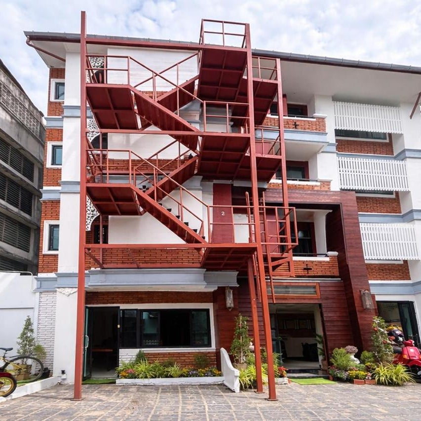 TJR Boutique Hotel