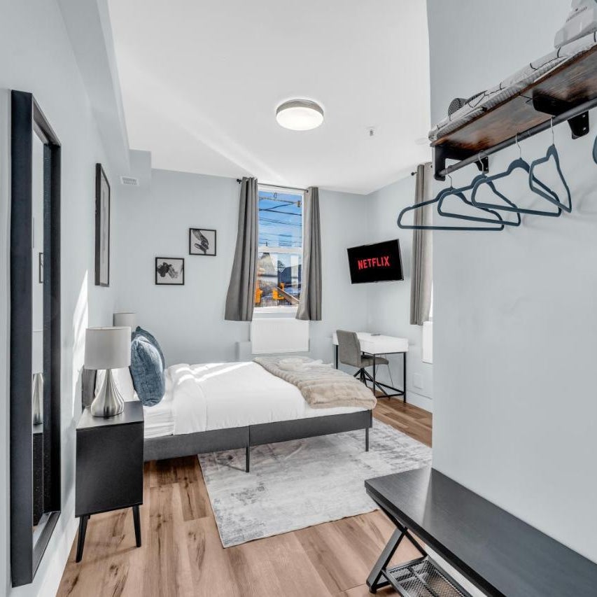 Guestic at Queen West Thumbnail