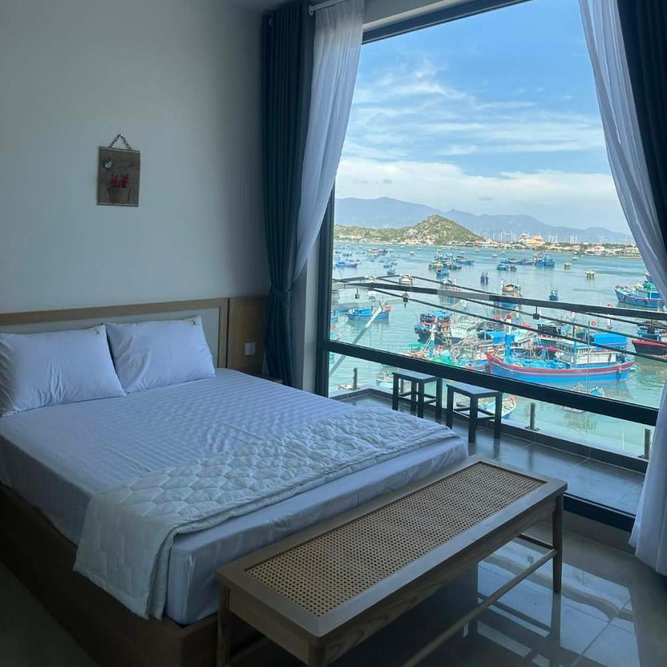 Đầm Nại Hotel