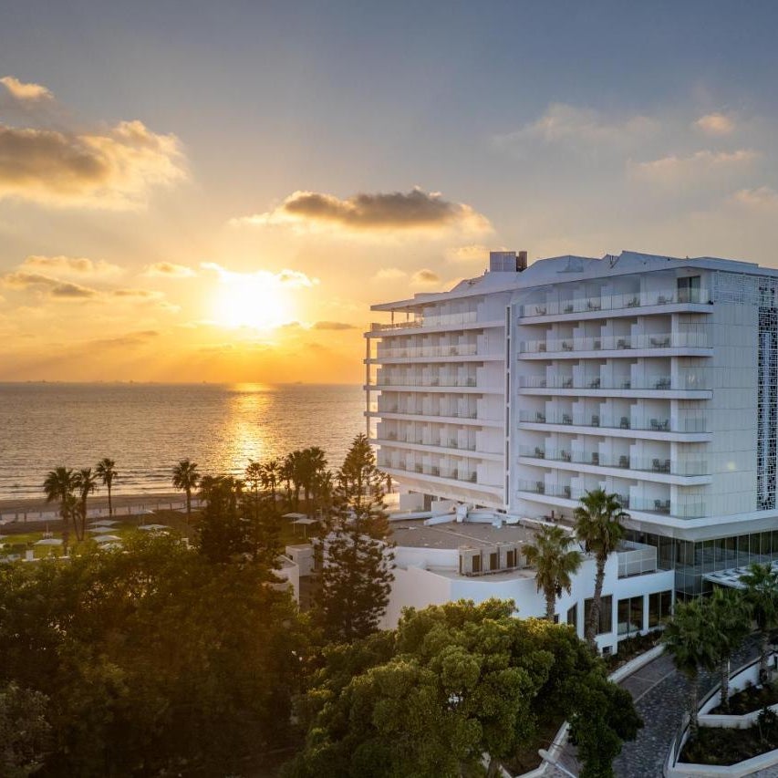 Palm Beach Hotel - Mehadrin Kosher suitable for Ultra-Orthodox guests