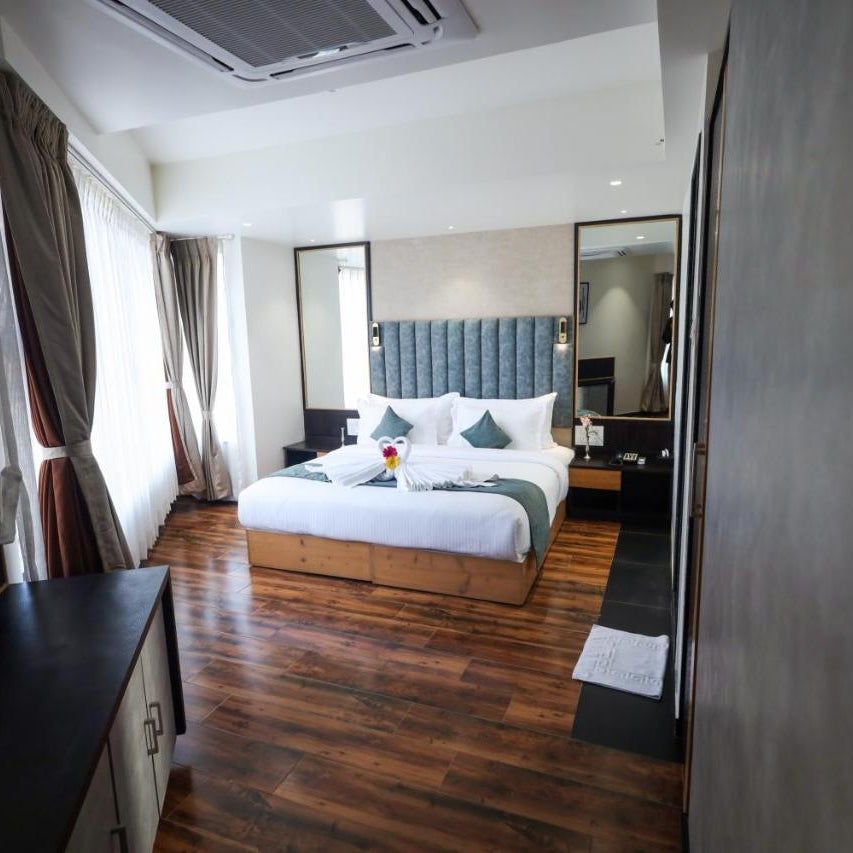 Hotel Radiant Vista