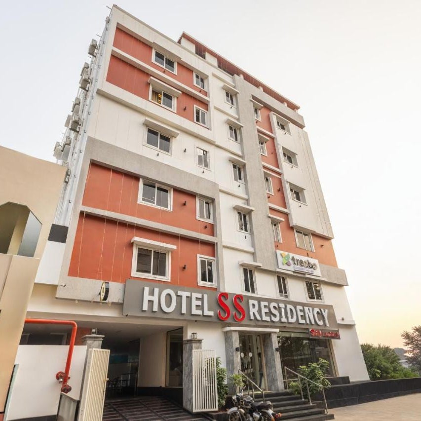 Treebo SS Residency Near Vijayawada Railway Station