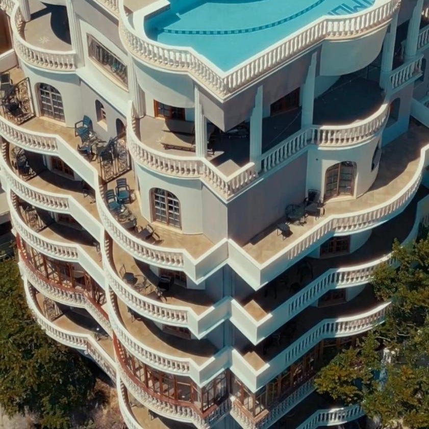 Hotel Di Monte Cristo - Roof Pool Thumbnail
