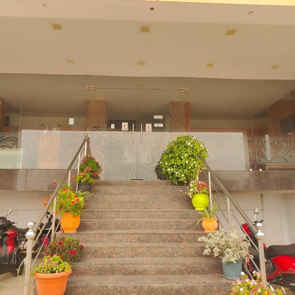 Happy Home Stay