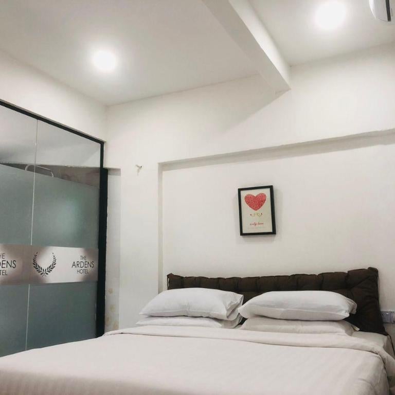 The Ardens Hotel - Permas Jaya, Masai