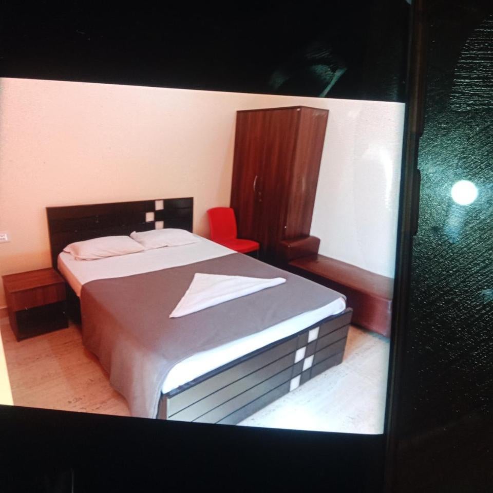 NEW SURYA DELUXE BOARDING AND LODGING