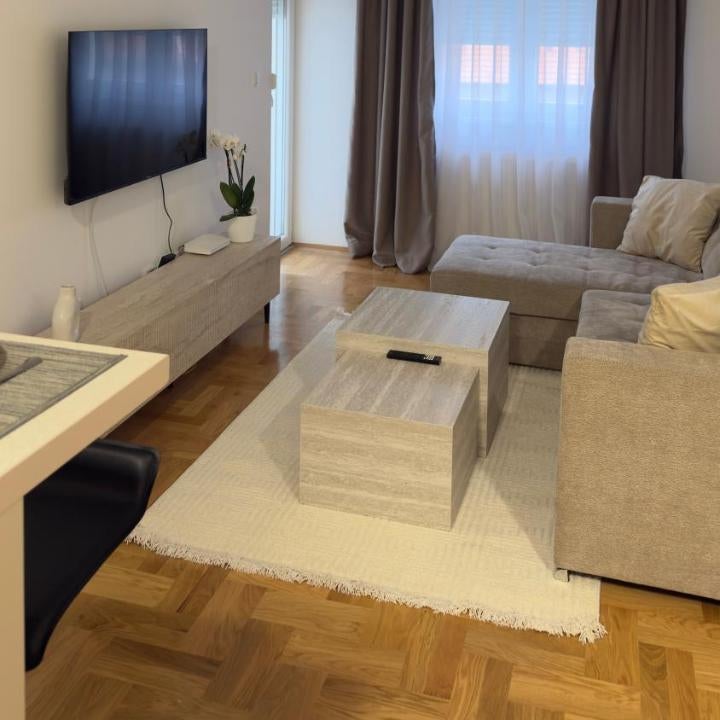 Aura Apartment