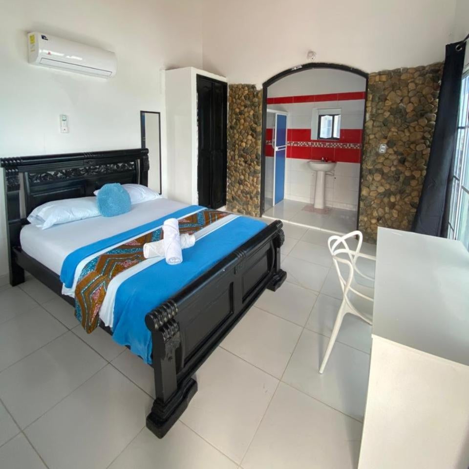 hostal EMBAMAR