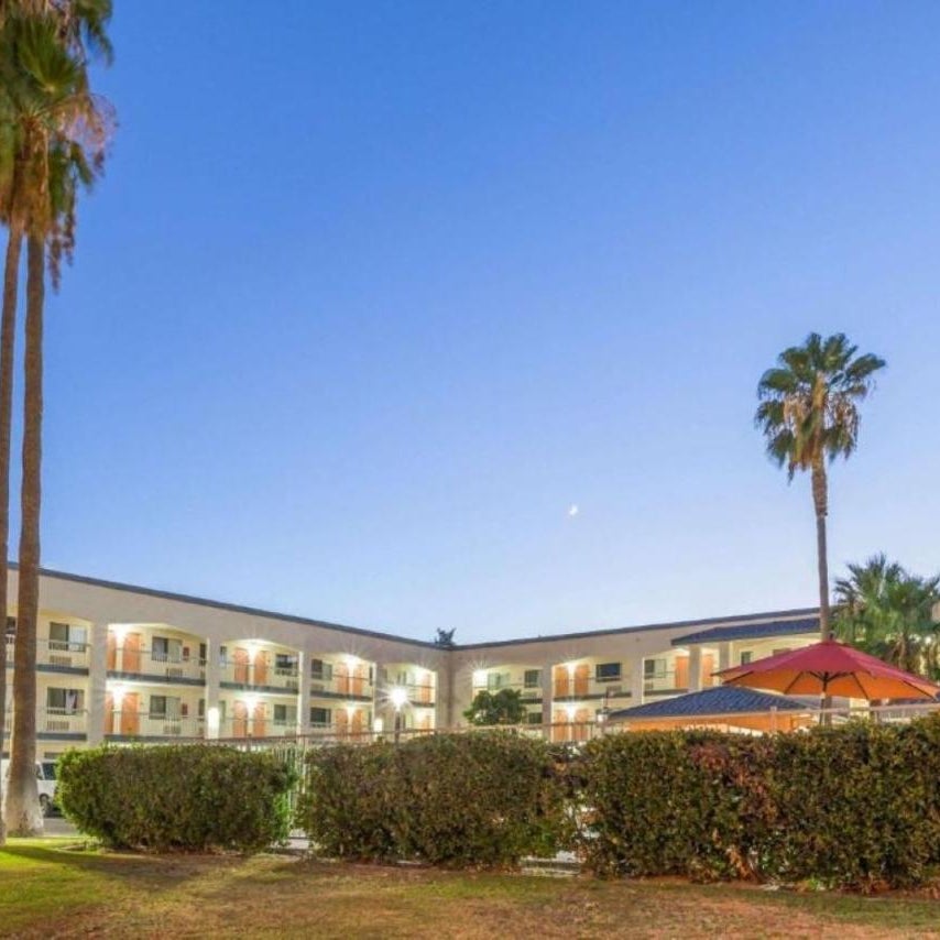 TrueStay Inn