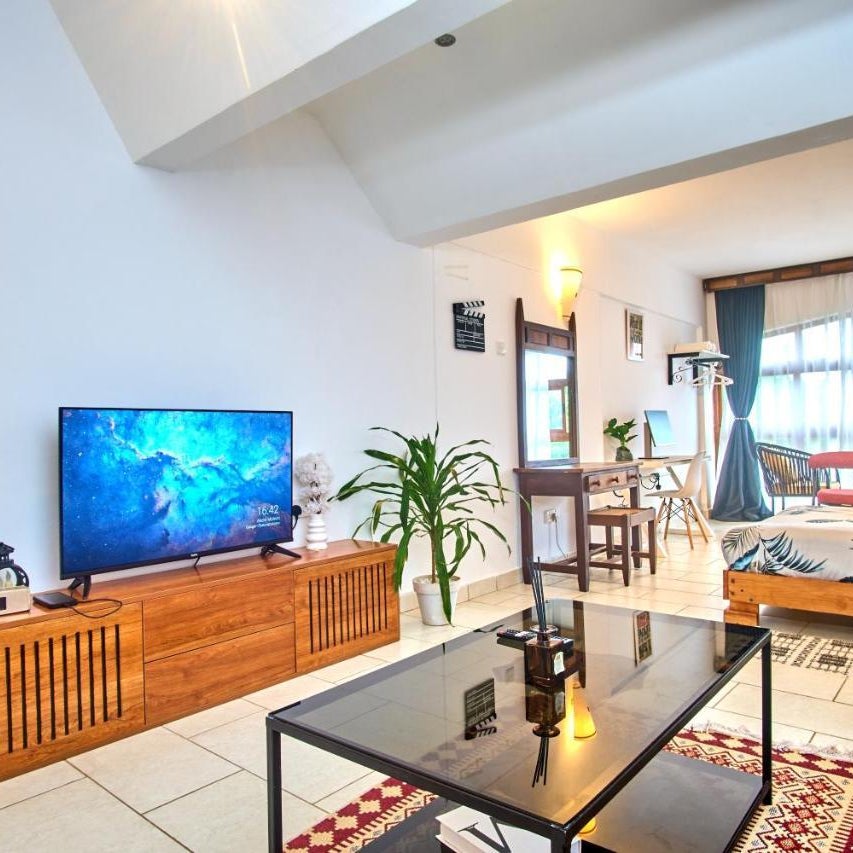 The Chillspot 2 with Beachfront, AC, Restaurant and Gym