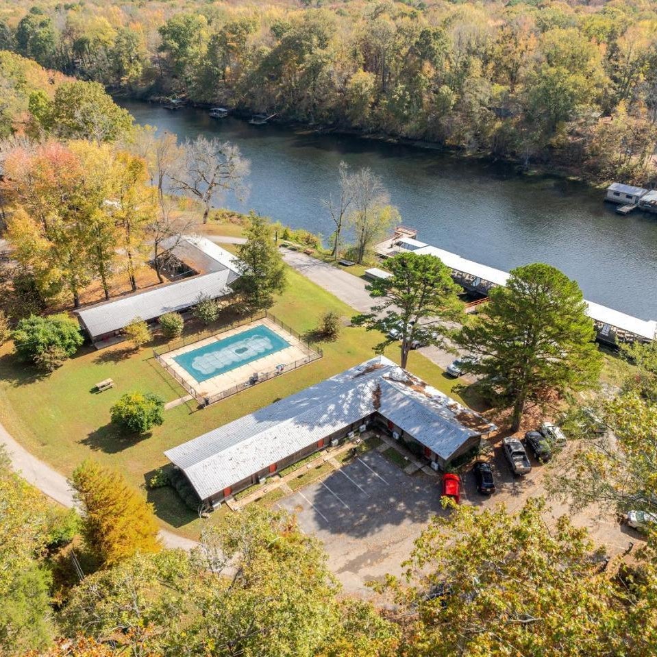 Lucky Trout Lodge