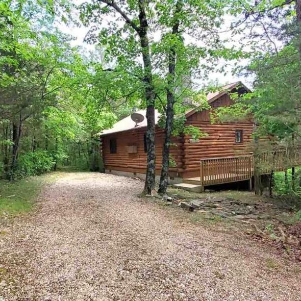 Secluded log cabin#4 at Wisteria Thumbnail