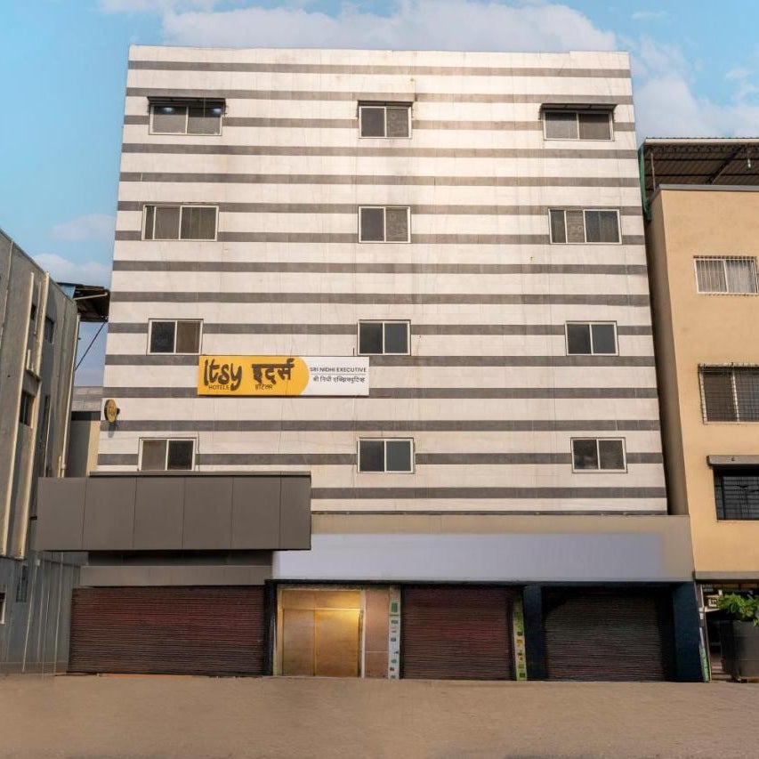 Itsy Hotels Sri Nidhi Executive