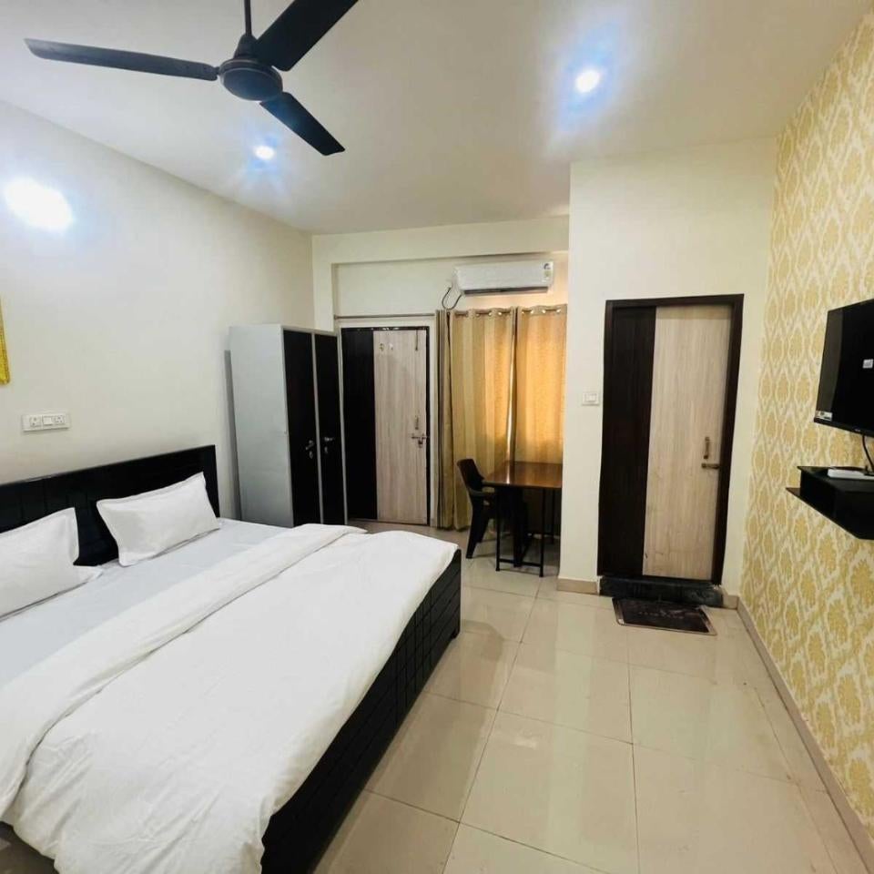 Hotel O Uttaranchal University Formerly Anand Residency