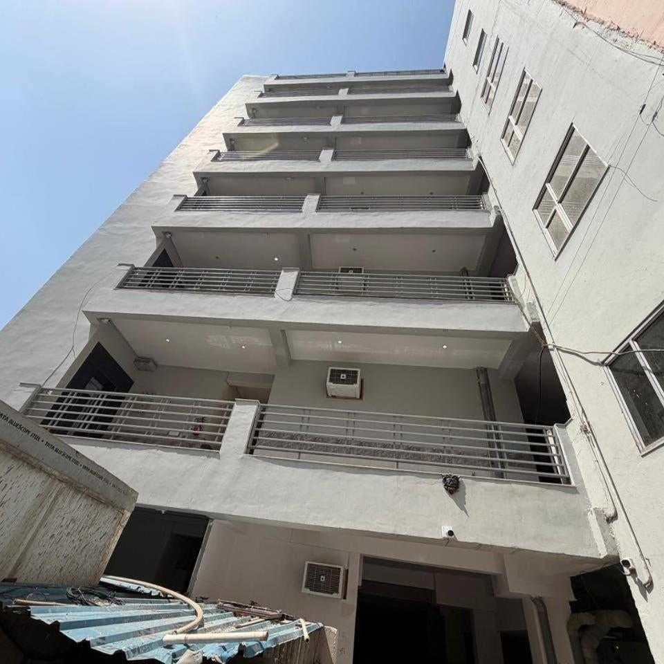 Super Townhouse Oak Sun City Mall Hisar