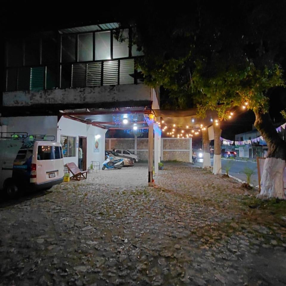 Hotel y restaurante Villa Flores Thumbnail