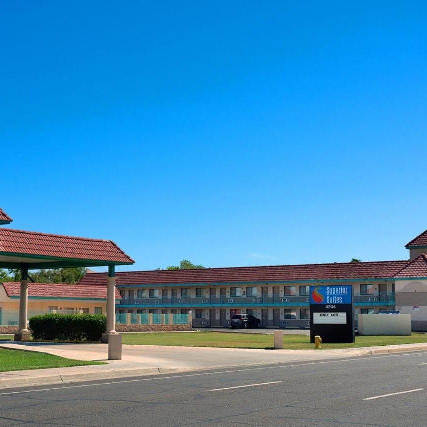 Superior Suites Hotel