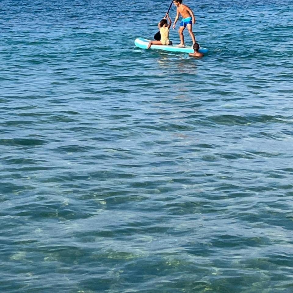 Mar Villa Eco Deluxe Lodge Surf Kite Perla Marina Encuentro Beach AC rooms