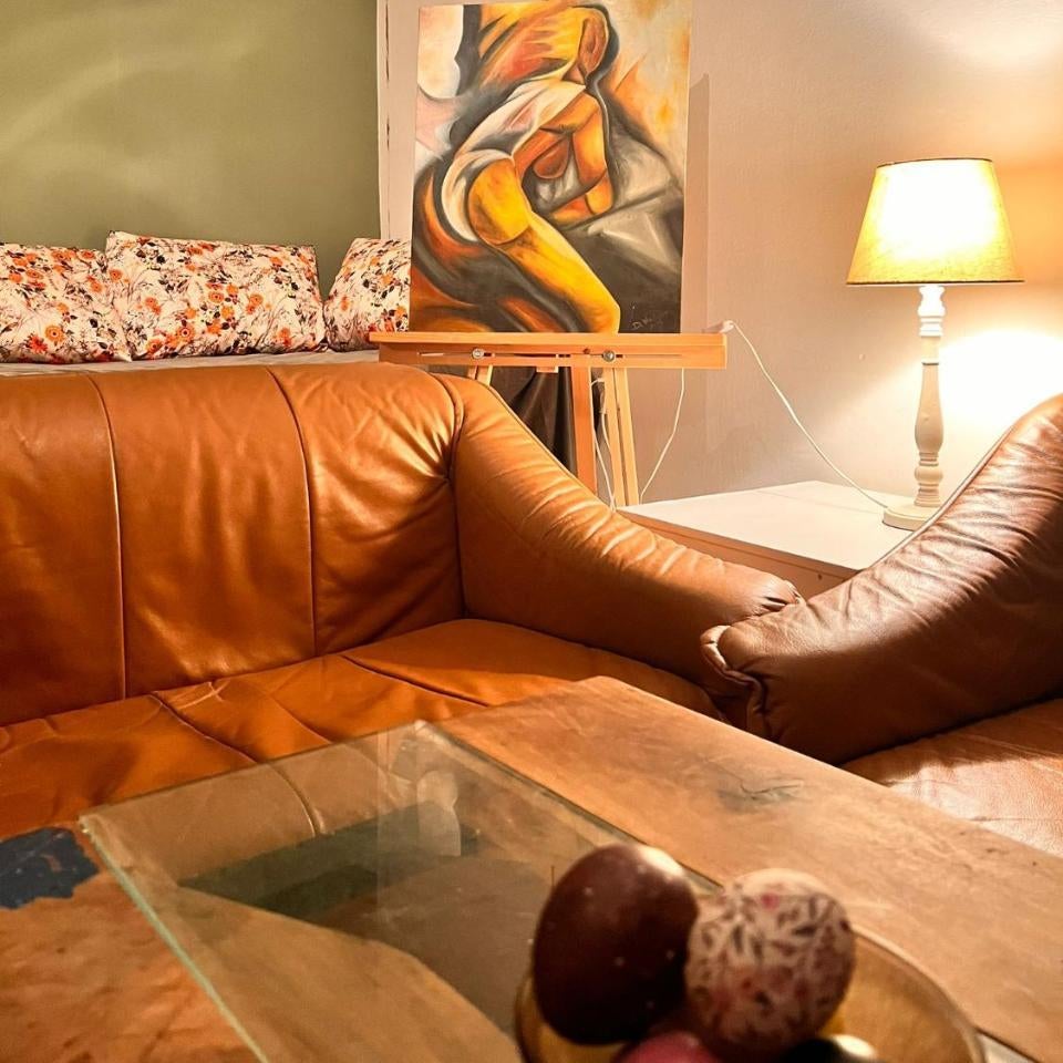 Apartment 16