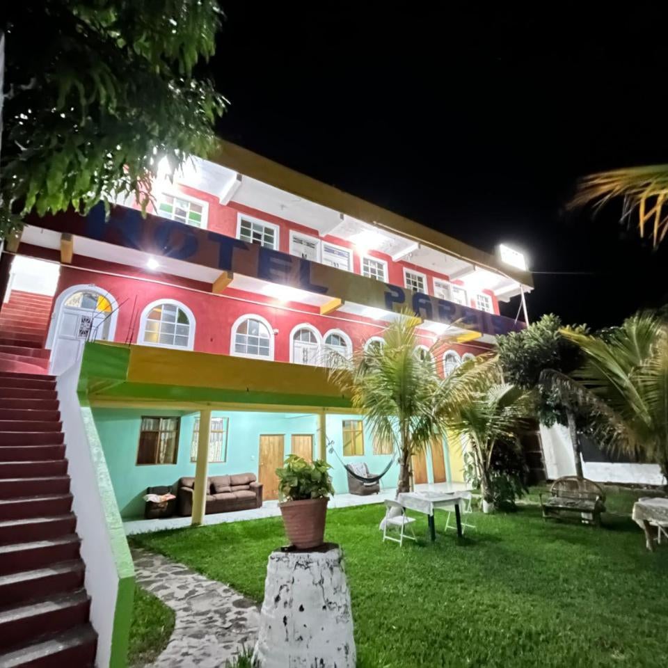 El Paraíso Hotel