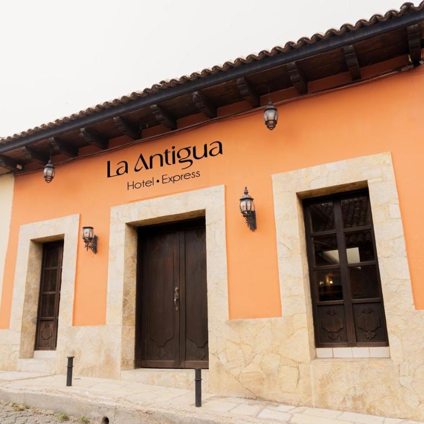 Hotel La Antigua Express