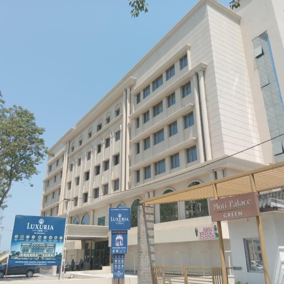 LUXURIA INN BY CHANDAN 