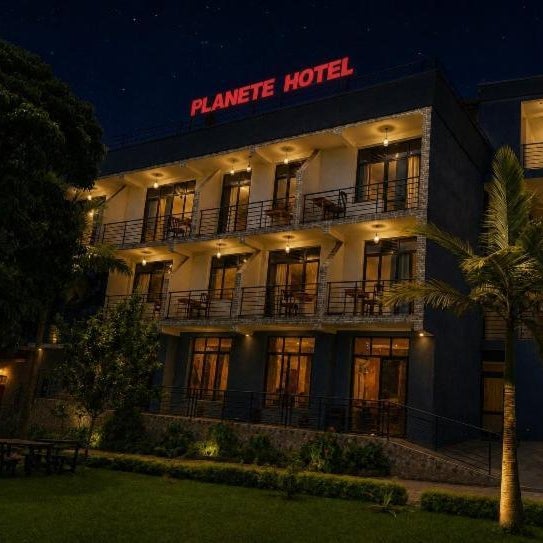La Planete Hotel