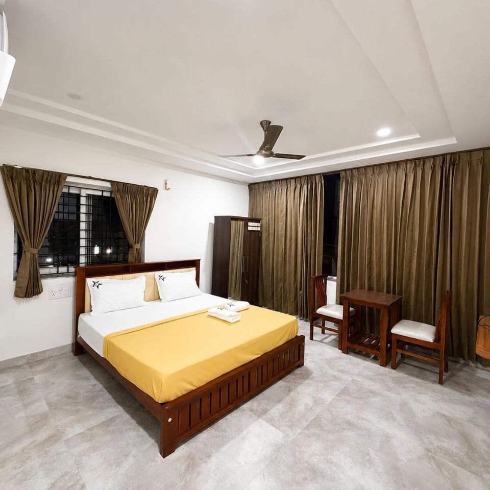 Nakshatra Boarding and Lodging