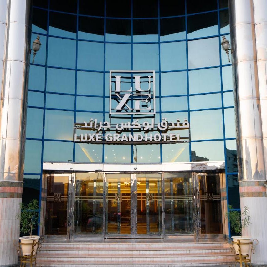 Luxe Grand Hotel 