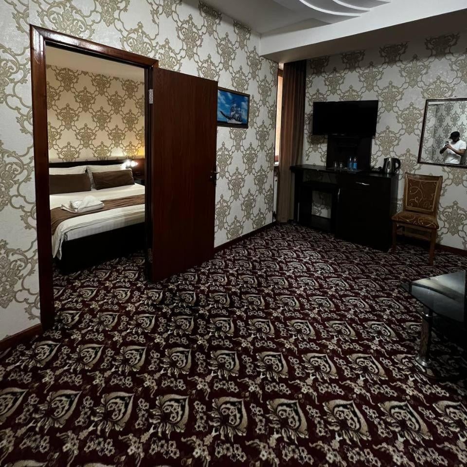 Art Travel Hotel