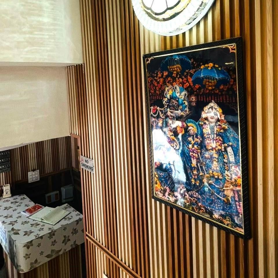 Hotel Embassy In - 200 Mtrs - Near Golden Temple Thumbnail