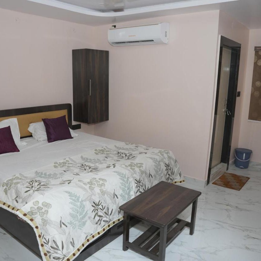 V Rooms