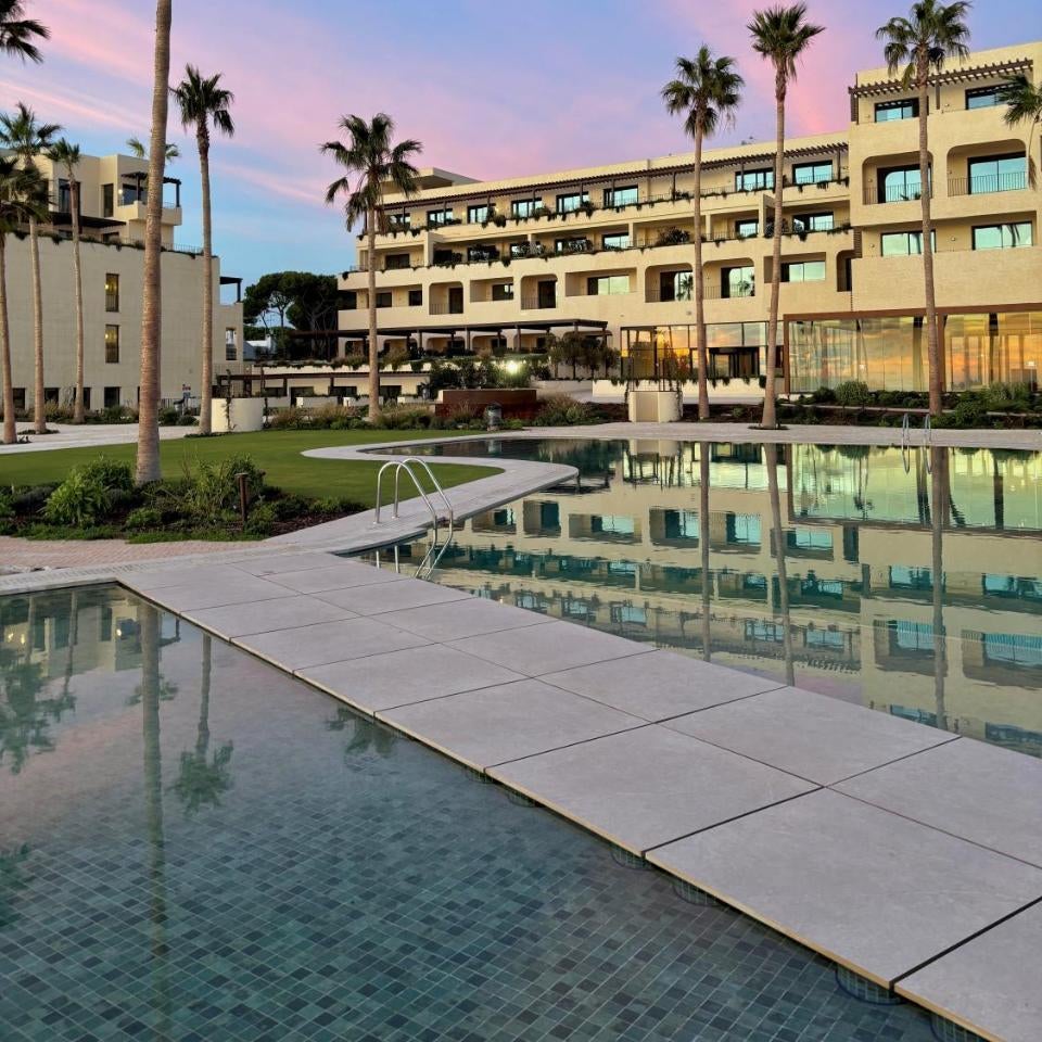 Hotel Punta Bermeja Premium