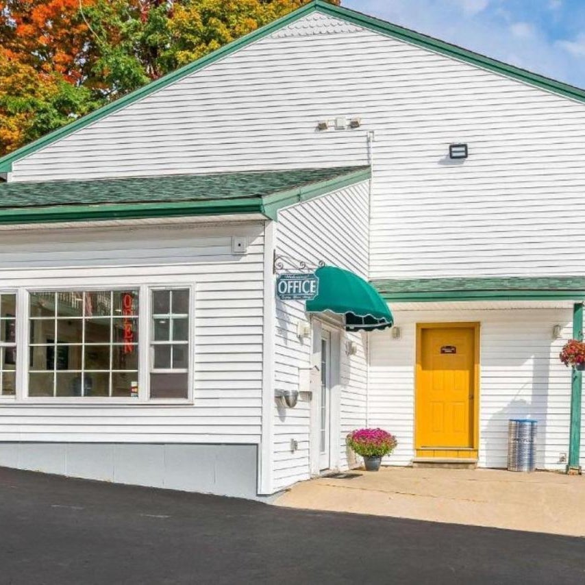 Blue Line Inn Lake George
