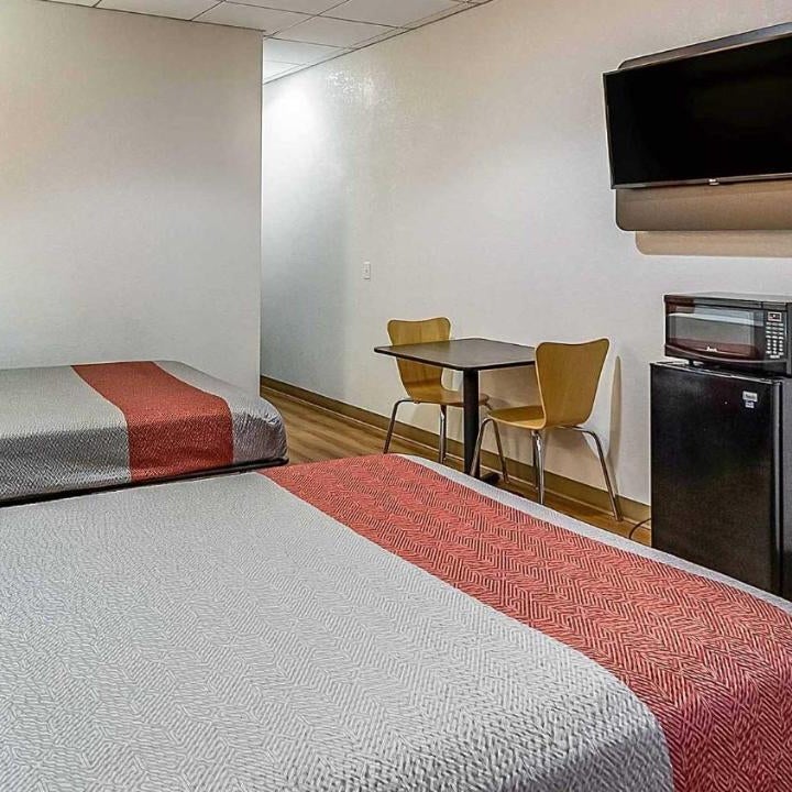 Hotel Elizabeth Near Newark Liberty International Airport New Jersey Thumbnail