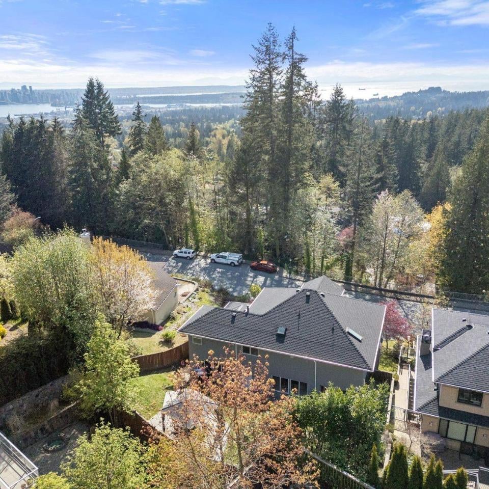 Home on the mountain North Vancouver